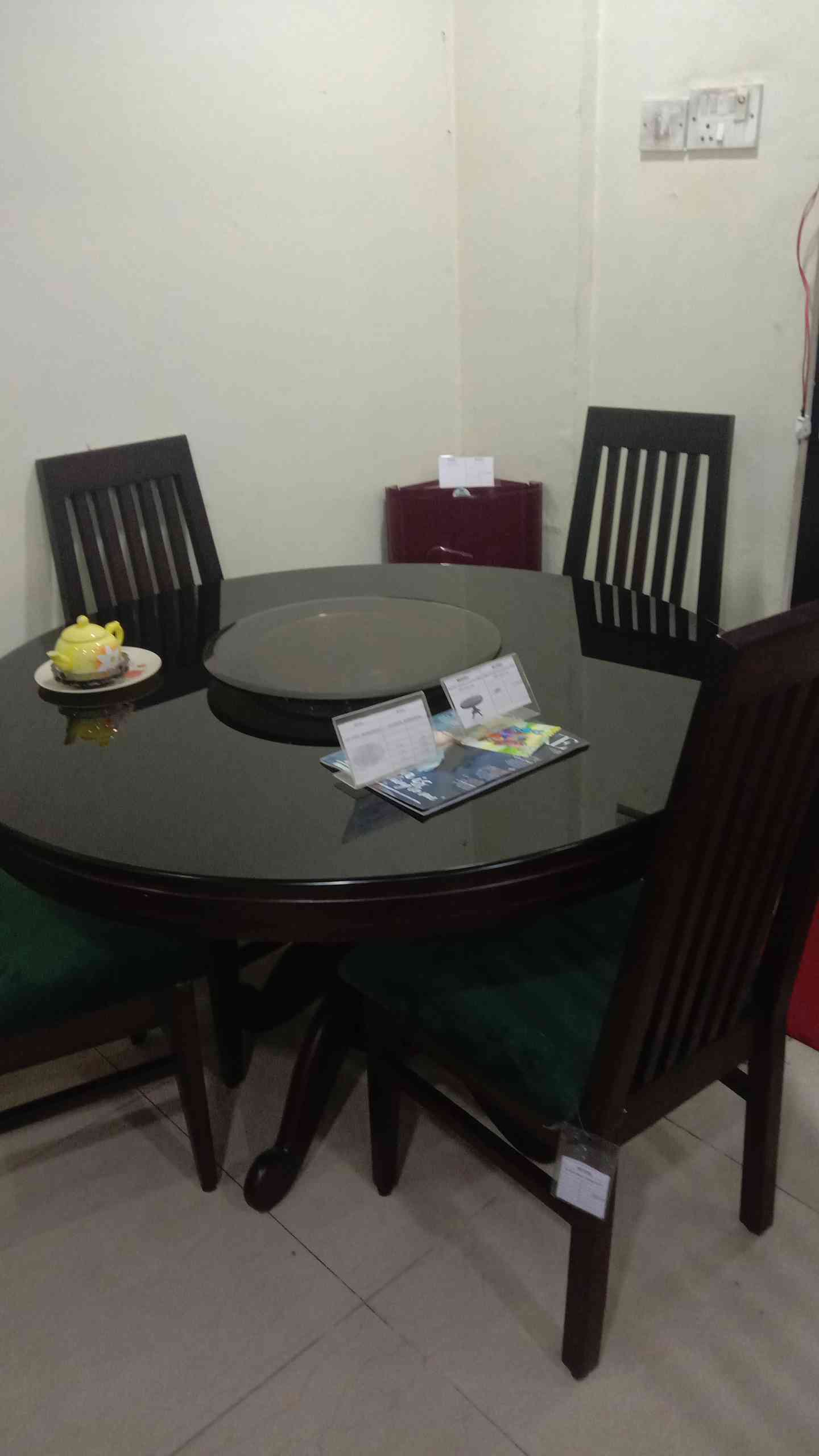 ZDT 410 Round Dining Table With Glass Top Glass Dining Table - Main Image