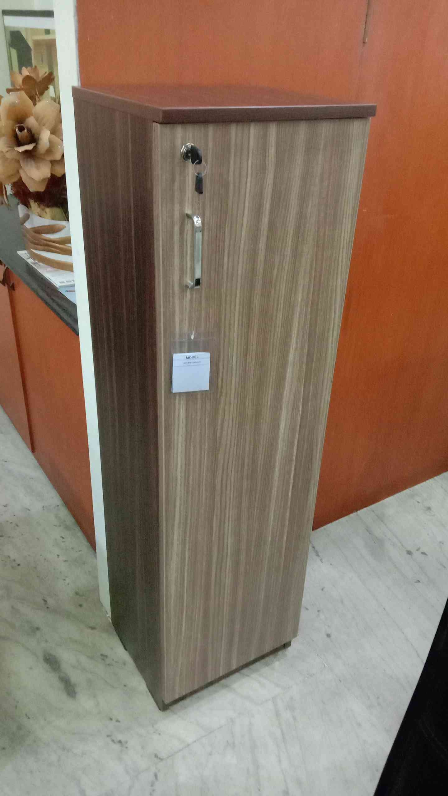 KLP 202 Cupboard Furniture Showroom in Chennai JFA.IN