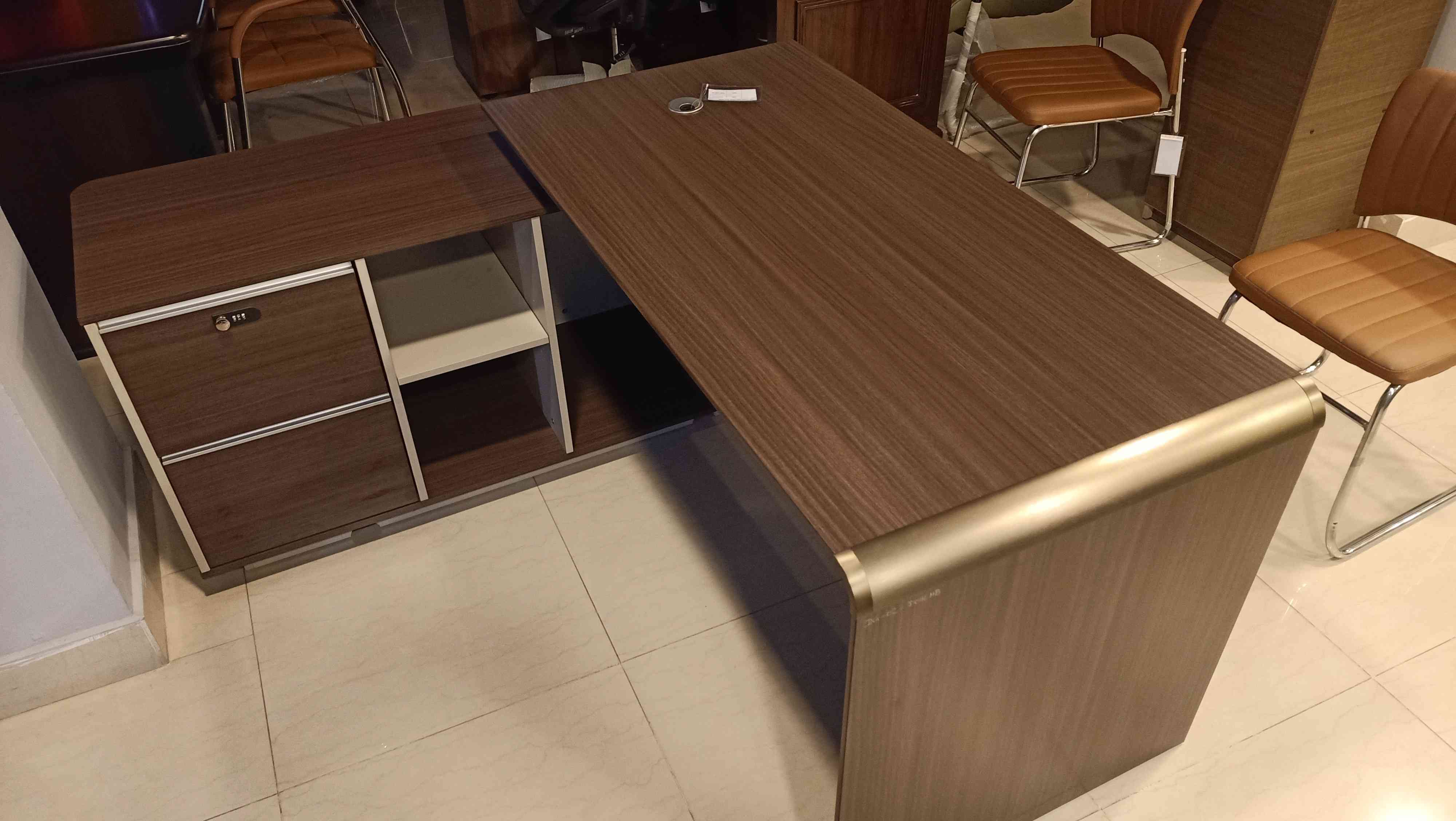 DG02D0116HB ACE OAK Office Table JFA