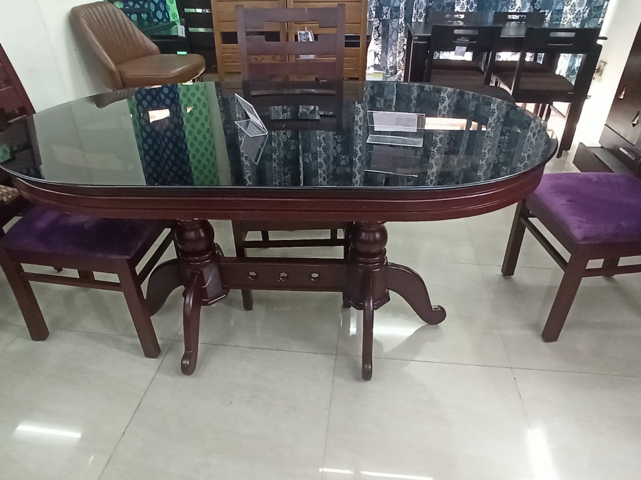 Glass top oval shape dining table online